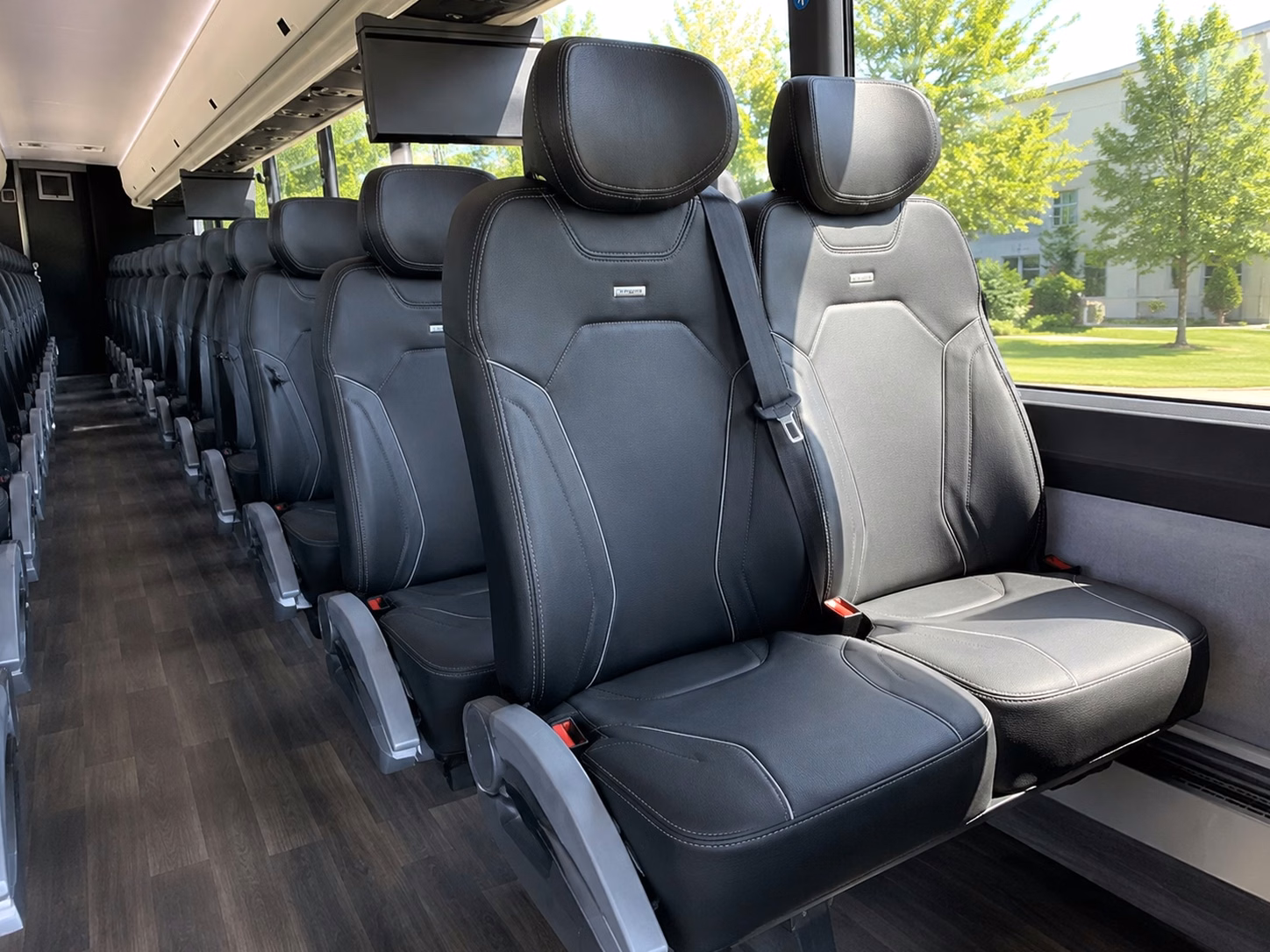 columbus airport and hotel wedding transportation for out of town guests