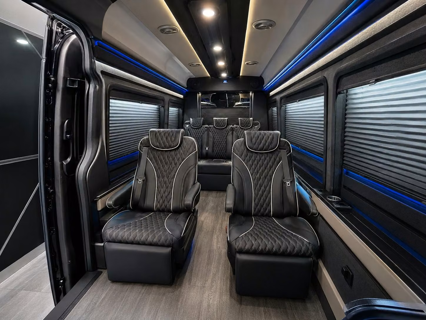 wedding guests sports groups and school teams deserve stress free airport transfers too